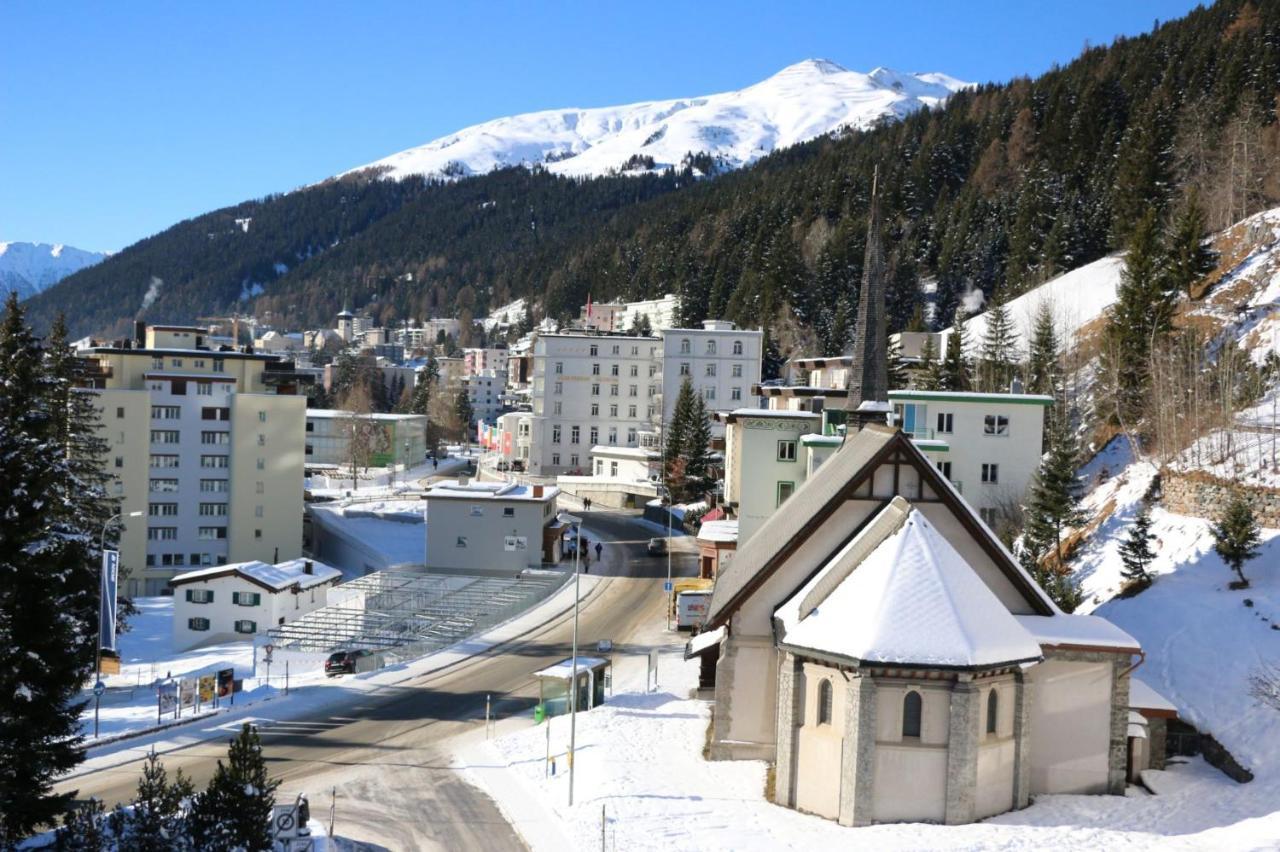 Ferienwohnungen, Carlton Am Park, Davos Platz Buitenkant foto